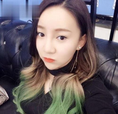 网红刘大美机场视频,网红魅力瞬间捕捉